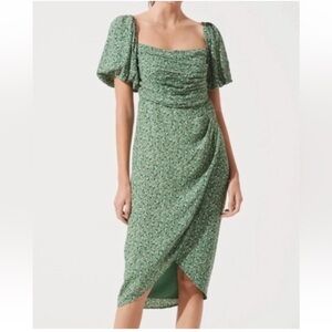 ASTR The Label Green Floral Square Neck Bubble Sleeve Midi Dress - Size XL
